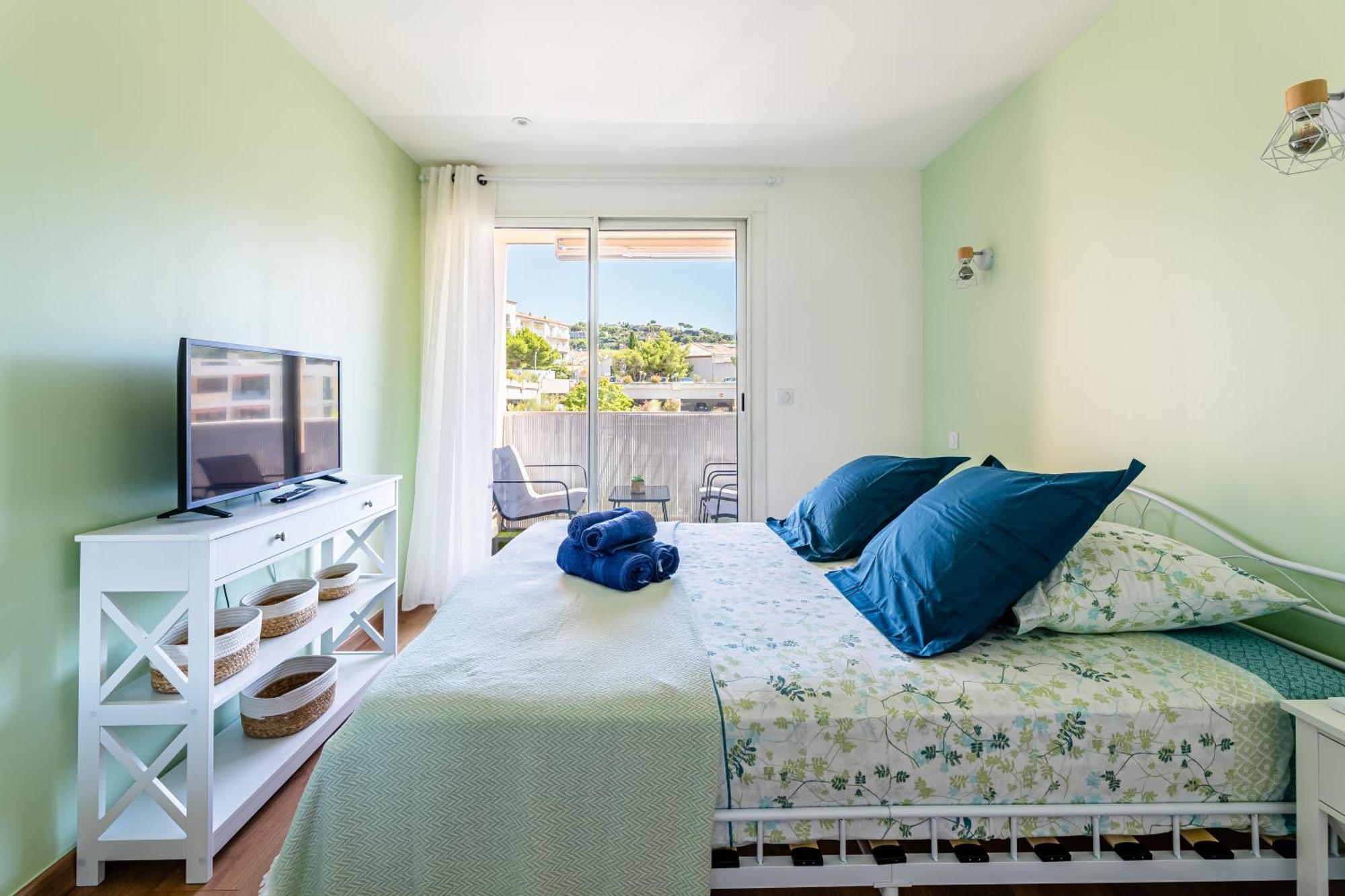 - Le Capucine, 4pers, Terrasse, Classe 3 Etoiles * Cassis